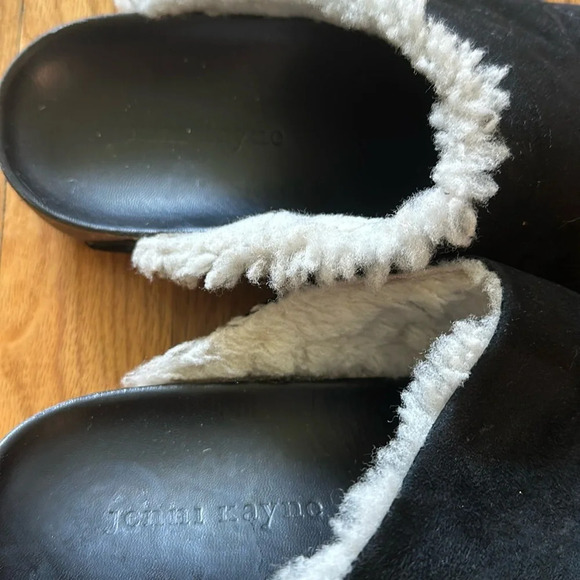 Jenni Kayne sz 39 US 8 black side and shearling slides great pre owned condition - Picture 3 of 6
